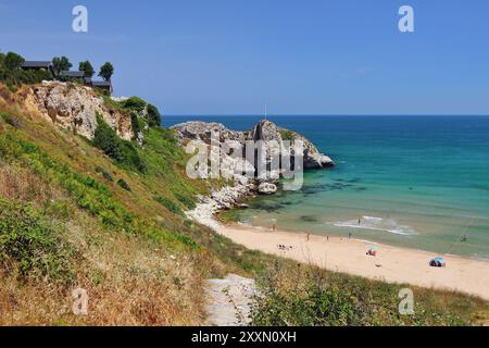 Sandstrand und Klippen. Balibey, Sile, Istanbul, Türkei Stockfoto