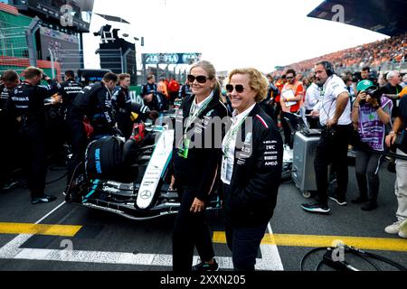 Zandvoort, Niederlande. August 2024. Britta Seeger (DEU, Mitglied des Vorstands der Mercedes-Benz Group AG), F1 Grand Prix der Niederlande auf dem Circuit Zandvoort am 25. August 2024 in Zandvoort, Niederlande. (Foto von HOCH ZWEI) Credit: dpa/Alamy Live News Stockfoto