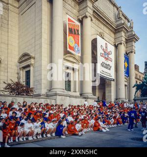 New York, 28. November 1991, Cheerleader-Gruppe, Macy's Thanksgiving Day Parade, New York City, NYC, New York State USA, Stockfoto