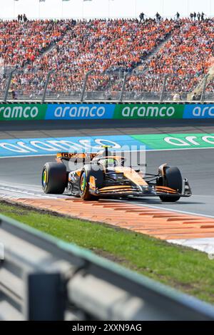 Zandvoort, Monte Carlo, Niederlande. August 2024. LANDO NORRIS gewinnt den Großen Preis der Niederlande 2024 (Foto: © Alexis Kahn/ZUMA Press Wire) NUR REDAKTIONELLE VERWENDUNG! Nicht für kommerzielle ZWECKE! Quelle: ZUMA Press, Inc./Alamy Live News Stockfoto