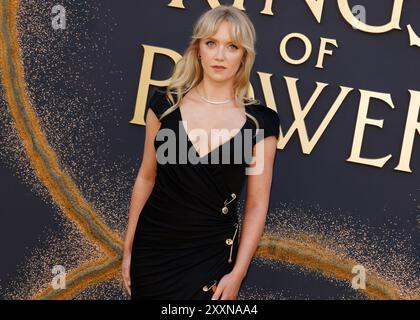 Amelia Kenworthy nimmt an der Weltpremiere der zweiten Staffel von The Lord of the Rings: The Rings of Power im BFI Southbank in London Teil. (Foto: Mario Mitsis / SOPA Images/SIPA USA) Stockfoto