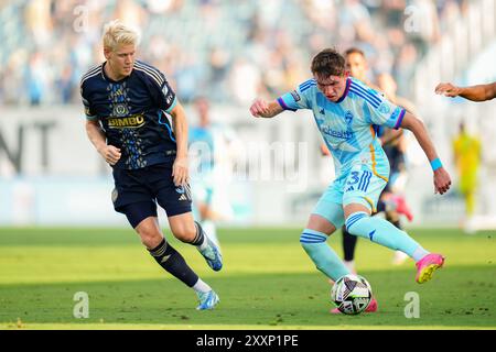 Chester, Pennsylvania, USA. 25. August 2024: Colorado Rapids Defender Sam Vines (3) übergibt den Ball während der ersten Hälfte eines Liga-Cup-Spiels gegen die Philadelphia Union im Subaru Park in Chester, Pennsylvania. Kyle Rodden/CSM Credit: CAL Sport Media/Alamy Live News Stockfoto