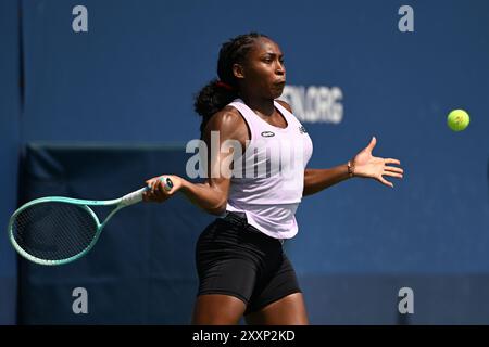 Flushing NY, USA. August 2024. Coco Gauff wird am 25. August 2024 auf dem Übungsplatz des USTA Billie Jean King National Tennis Center in Flushing Queens gesehen. Quelle: Mpi04/Mediapunch/Alamy Live News Stockfoto