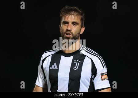 Biella, Italien. August 2024. Filippo Scaglia von Juventus während des Spiels der Serie C im Stadio Vittorio Pozzo - Biella. Der Bildnachweis sollte lauten: Jonathan Moscrop/Sportimage Credit: Sportimage Ltd/Alamy Live News Stockfoto