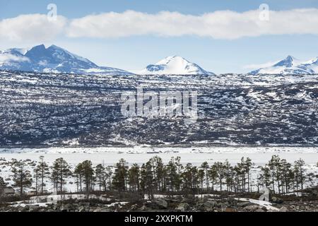 Blick über Akkajaure zum Sarek Nationalpark, Laponia Weltkulturerbe, Norrbotten, Lappland, Schweden, Mai 2014, Europa Stockfoto