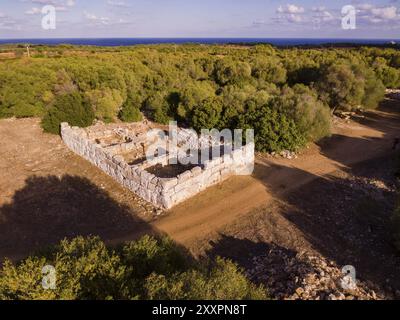 Hospitalet Vell, rechteckiges Gebäude mit zyklopenischer Architektur, talayotischer Habitat Nucleus, Gemeinde Manacor, Mallorca, balearen Inseln, Spanien Stockfoto