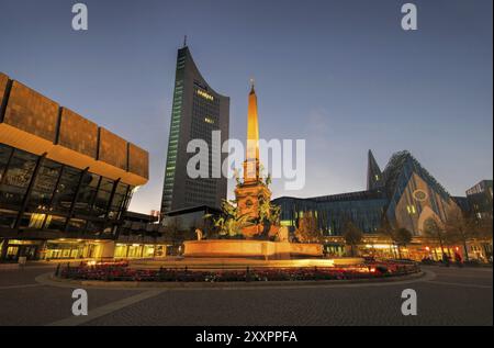 Leipzig Augustusplatz Nacht, Leipzig Augustussquare Nacht 01 Stockfoto