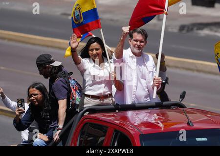 POL CNE BINOMY CREO TABACCHI SACAICELA Quito, 25. August 2024, nahm das Präsidentenamt der politischen Bewegung von Creo, Francesco Tabacchi und Blanca Sacaicela, die Kandidatur beim Nationalen Wahlrat zusammen mit den Kandidaten für die Nationalversammlung und das Andenparlament QUITO PICHINCHA ECUADOR POL CNE BINOMY CREO TABACCHI SACAICELA Stockfoto