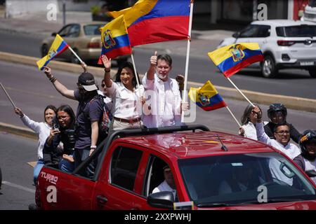 POL CNE BINOMY CREO TABACCHI SACAICELA Quito, 25. August 2024, nahm das Präsidentenamt der politischen Bewegung von Creo, Francesco Tabacchi und Blanca Sacaicela, die Kandidatur beim Nationalen Wahlrat zusammen mit den Kandidaten für die Nationalversammlung und das Andenparlament QUITO PICHINCHA ECUADOR POL CNE BINOMY CREO TABACCHI SACAICELA B40F9C86E1DURRUX201DURCHE Stockfoto