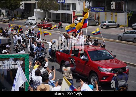 POL CNE BINOMY CREO TABACCHI SACAICELA Quito, 25. August 2024, nahm das Präsidentenamt der politischen Bewegung Creo, Francesco Tabacchi und Blanca Sacaicela, die Kandidatur beim Nationalen Wahlrat zusammen mit den Kandidaten für die Nationalversammlung und das Andenparlament QUITO PICHINCHA ECUADOR POL CNE BINOMY CREO TABACCHI SACAICELA Stockfoto