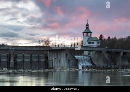 Hochablass-Stauwerk, am Lech in Augsburg Stockfoto