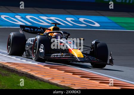 Zandvoort, Niederlande. August 2024. Der niederländische Red Bull-Pilot Max Verstappen tritt am 25. August 2024 beim Grand Prix-Rennen der Niederlande in Zandvoort an. Quelle: Meng Dingbo/Xinhua/Alamy Live News Stockfoto