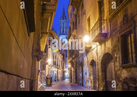 Morey Street und Glockenturm der gotischen Kirche Santa Eulalia, 14.-19. Jahrhundert, Mallorca, Balearen, Spanien, Europa Stockfoto