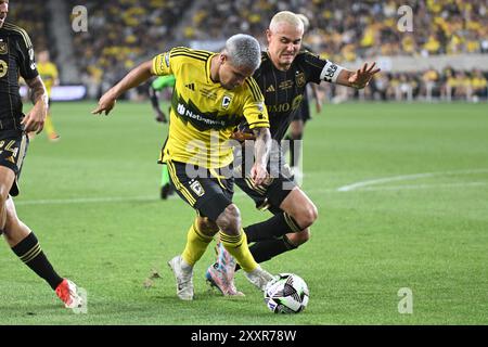 Columbus, Ohio, USA. 25. August 2024: Der Kolumbus-Crew Cucho HernÃ¡ndez (9) kämpft im Liagues Cup Finale in Columbus, Ohio, gegen den Los Angeles FC-Verteidiger Aaron Long (33). Brent Clark/Cal Sport Media Credit: Cal Sport Media/Alamy Live News Stockfoto