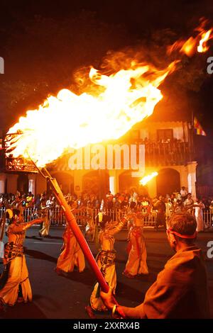 Die letzte große Prozession der Esala Perahera (Grand Randoli Prozession) in Kandy, Sri Lanka, 18. August 2024. (CTK Foto/Petr Svancara) Stockfoto