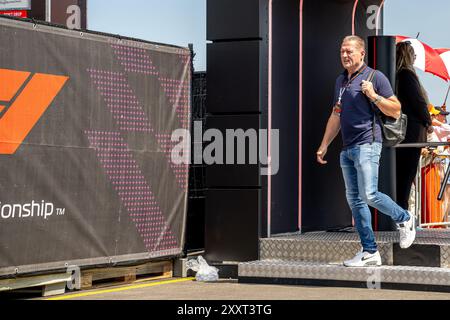 UNGARN – 19. JULI: Jos Verstappen, Vater Max Verstappens, während des Großen Preises von Ungarn am Freitag, 19. Juli 2024 in Mogyorod, Ungarn. (Foto von Michael Potts/BSR Agency) Credit: Orange Pics BV/Alamy Live News Stockfoto