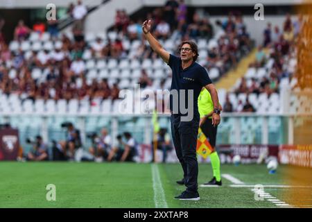 Turin, Italien. August 2024. Paolo Vanoli Head Coach des Torino FC Gesten während des Fußballspiels der Serie A 2024/25 zwischen Torino FC und Atalanta BC im Olimpico Grande Torino Stadium. (Foto: Fabrizio Carabelli/SOPA Images/SIPA USA) Credit: SIPA USA/Alamy Live News Stockfoto