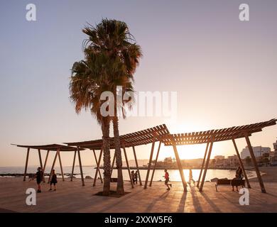 Promenade bei Sonnenuntergang, Portixol, Playa de Palma, Balearen, Mallorca, Spanien Stockfoto