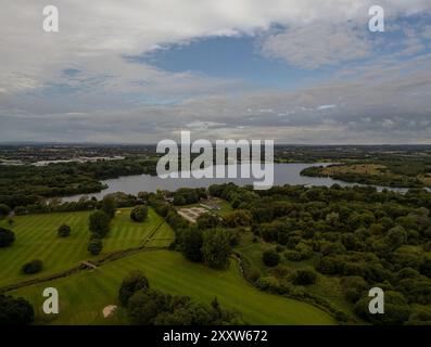 Ein Blick aus der Vogelperspektive auf das Pennington Flash Nature Reserve in der Nähe von Leigh, Greater Manchester, Großbritannien Stockfoto