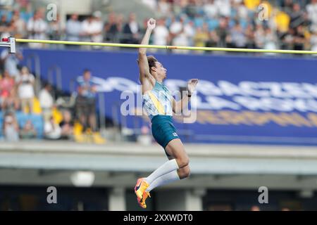 Chorzow, Polen. August 2024. Armand Duplantis of Sweden in Action – springt 2,26 m und bricht den StabVault-Weltrekord während der Wanda Diamond League 2024 Pole Vault Men im Schlesischen Stadion. (Foto: Grzegorz Wajda/SOPA Images/SIPA USA) Credit: SIPA USA/Alamy Live News Stockfoto