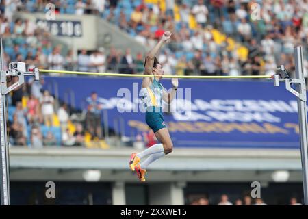 Chorzow, Polen. August 2024. Armand Duplantis of Sweden in Action – springt 2,26 m und bricht den StabVault-Weltrekord während der Wanda Diamond League 2024 Pole Vault Men im Schlesischen Stadion. (Foto: Grzegorz Wajda/SOPA Images/SIPA USA) Credit: SIPA USA/Alamy Live News Stockfoto