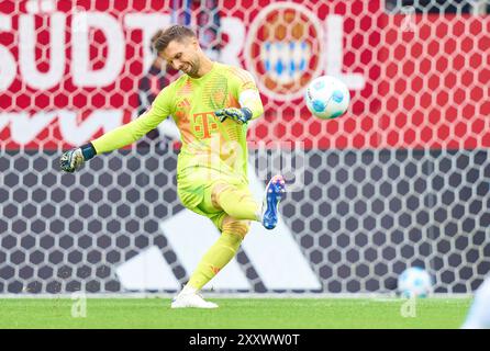 München, Deutschland. August 2024. Sven ULREICH, FCB 26 Torhüter, beim Freundschaftsspiel FC BAYERN München - GRASHOPPERS Zuerich 4-0 am 20. August 2024 in München Saison 2024/2025, FCB, Fotograf: ddp Images/STAR-Images Credit: ddp Media GmbH/Alamy Live News Stockfoto