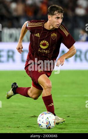 Tommaso Baldanzi von AS Roma in Aktion während des Fußballspiels der Serie A zwischen AS Roma und Empoli FC im Olimpico-Stadion in Rom (Italien), 25. August 2024. Stockfoto