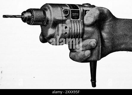 Eine Handbohrmaschine von Desoutter (London, England). Diese Fotografie stammt von einer großen Auswahl von hauptsächlich nicht zugeschriebenen technischen Illustrationen und gedruckten Fotos, die ursprünglich 1936 veröffentlicht wurden. Größe und Qualität der Originale sind sehr unterschiedlich. Stockfoto