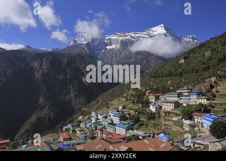 Blick vom Namche Bazar, Dorf im Everest Nationalpark, Nepal, Asien Stockfoto