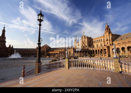 Sunny Plaza de Espana in Sevilla, Spanien, Europa Stockfoto