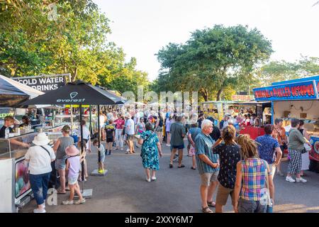 Imbissstände, Mindil Beach Sunset Market, The Gardens, City of Darwin, Northern Territory, Australien Stockfoto