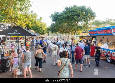 Imbissstände, Mindil Beach Sunset Market, The Gardens, City of Darwin, Northern Territory, Australien Stockfoto