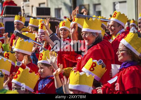 KÖLN, DEUTSCHLAND, 04. März: Teilnehmer der Karnevalsparade am 04. März 2014 in Köln, Deutschland, Europa Stockfoto