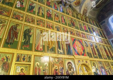 Die Ikonostase in der Kathedrale der Verkündigung im Kreml von Kasan, Russland, Europa Stockfoto