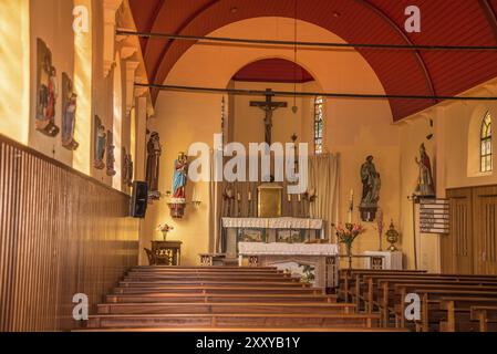 Oudeschild, Texel, Niederlande. August 2021. Innenraum der protestantischen Kirche in Oudeschild, Texel., Niederlande Stockfoto