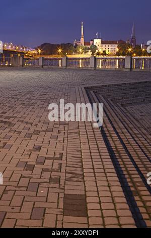 Nacht Riga Stadtbild. Lettland Stockfoto