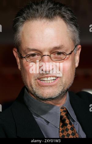 Jonathan Demme bei der Premiere des Kinofilms der mandschurische Kandidat / der mandschurische Kandidat auf der Biennale di Venezia 2004 / 61. Internationale Filmfestspiele von Venedig im Palazzo del Cinema. Venedig, 02.09.2004 *** Jonathan Demme bei der Premiere des Spielfilms der mandschurische Kandidat auf der Biennale di Venezia 2004 61 Venedig International Film Festival im Palazzo del Cinema Venedig, 02 09 2004 Foto:xD.xBedrosianx/xFuturexImagex mandschurean 4956 Stockfoto