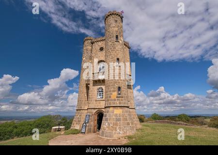 England, Worcestershire, Broadway Tower, Folly aus dem 18. Jahrhundert in der Nähe des Dorfes Broadway, entworfen von James Wyatt 1794 nach einer Idee von Capability Brown und gebaut 1798 für Barbara Countess of Coventry. Stockfoto