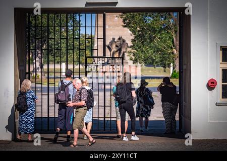 Oranienburg OT Sachsenhausen im Bundesland Brandenburg Landkreis OHV, Mahn- und Gedenkstätte Sachsenhausen, ehemaliges KZ Konzentrationslager - 27.08.2024 Gedenkstätte Sachsenhausen *** Oranienburg OT Sachsenhausen im Brandenburger Landkreis OHV, Gedenkstätte Sachsenhausen, ehemaliges KZ 27 08 2024 Gedenkstätte Sachsenhausen Stockfoto