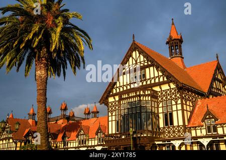 Das Badehaus Rotorua (zuletzt ein Museum für Kunst und Geschichte), Government Gardens, Rotorua, Bay of Plenty, Nordinsel, Neuseeland Stockfoto