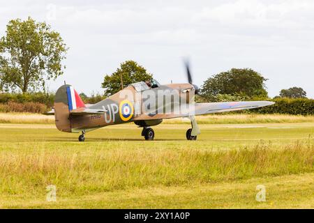 WW2 RAF Hawker Hurricane Mk1 Fighter, R4118, UP-W auf Little Gransden Flugplatz, Cambridgeshire, England Stockfoto