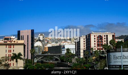 Santa Cruz de Teneriffa, Teneriffa, Comunidad Autonoma des Canarias, Spanien. Blick auf die Stadt Stockfoto