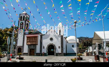 Santiago del Teide, Teneriffa, Comunidad Autonoma des Canarias, Spanien. Parroquia de San Fernando Rey (1679) Stockfoto