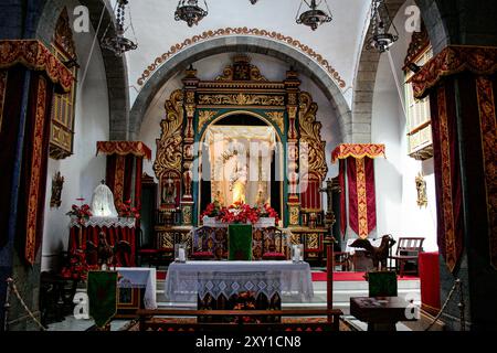 Santiago del Teide, Teneriffa, Comunidad Autonoma des Canarias, Spanien. Parroquia de San Fernando Rey (1679), Innenraum Stockfoto