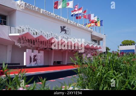 Venedig, Italien. August 2024. Vorbereitungen für das 81. Internationale Filmfestival Venedig am 27. August 2024 in Venedig, Italien. (Foto: Gian Mattia D'Alberto/LaPresse) Credit: LaPresse/Alamy Live News Stockfoto