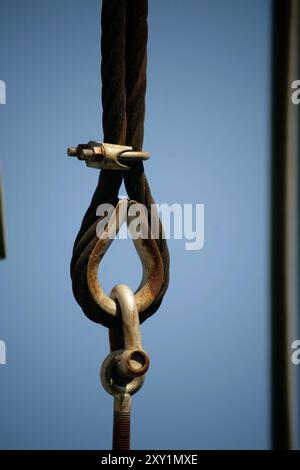 Nahaufnahme der Eisenhaken-Anhängekupplung Stockfoto