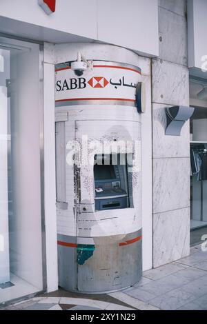 Saudi Arab British Bank SABB Saudi ATM Geldautomat direkt vor der Nabawi Moschee in Al Madinah, Königreich Saudi Arabien. Stockfoto