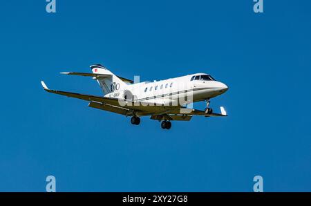 Zürich, Schweiz, 10. Mai 2024: Hawker 900XP eines Privateigentümers ist auf dem letzten Anflug zum Flughafen Zürich. Registrierung TC-DIO. (Foto von Andreas Stockfoto