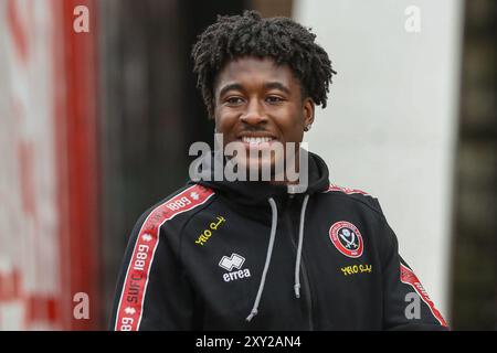 Barnsley, Großbritannien. August 2024. Andre Brooks von Sheffield United kommt während des Carabao Cup Matches Barnsley gegen Sheffield United am 27. August 2024 in Oakwell, Barnsley, Großbritannien (Foto: Alfie Cosgrove/News Images) in Barnsley, Großbritannien am 27. August 2024. (Foto: Alfie Cosgrove/News Images/SIPA USA) Credit: SIPA USA/Alamy Live News Stockfoto