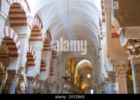 Mezquita-Catedral de Córdoba: Majestätische maurische Architektur Stockfoto